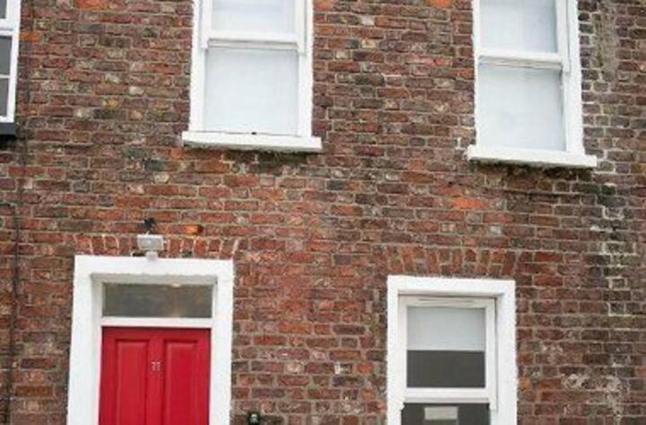 Amazing 3 Bedroom Home, Prime Bt1 Postcode And City Centre Location 벨파스트 외부 사진